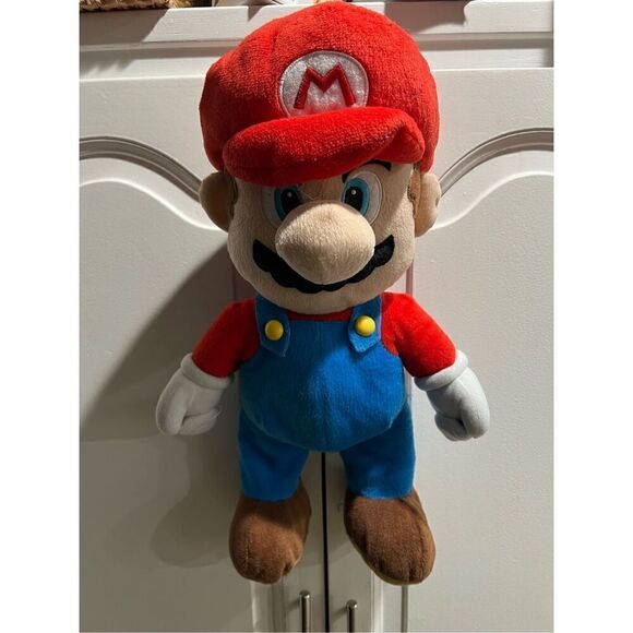 2011 Nintendo Super Mario Plush Backpack - Picture 1 of 8